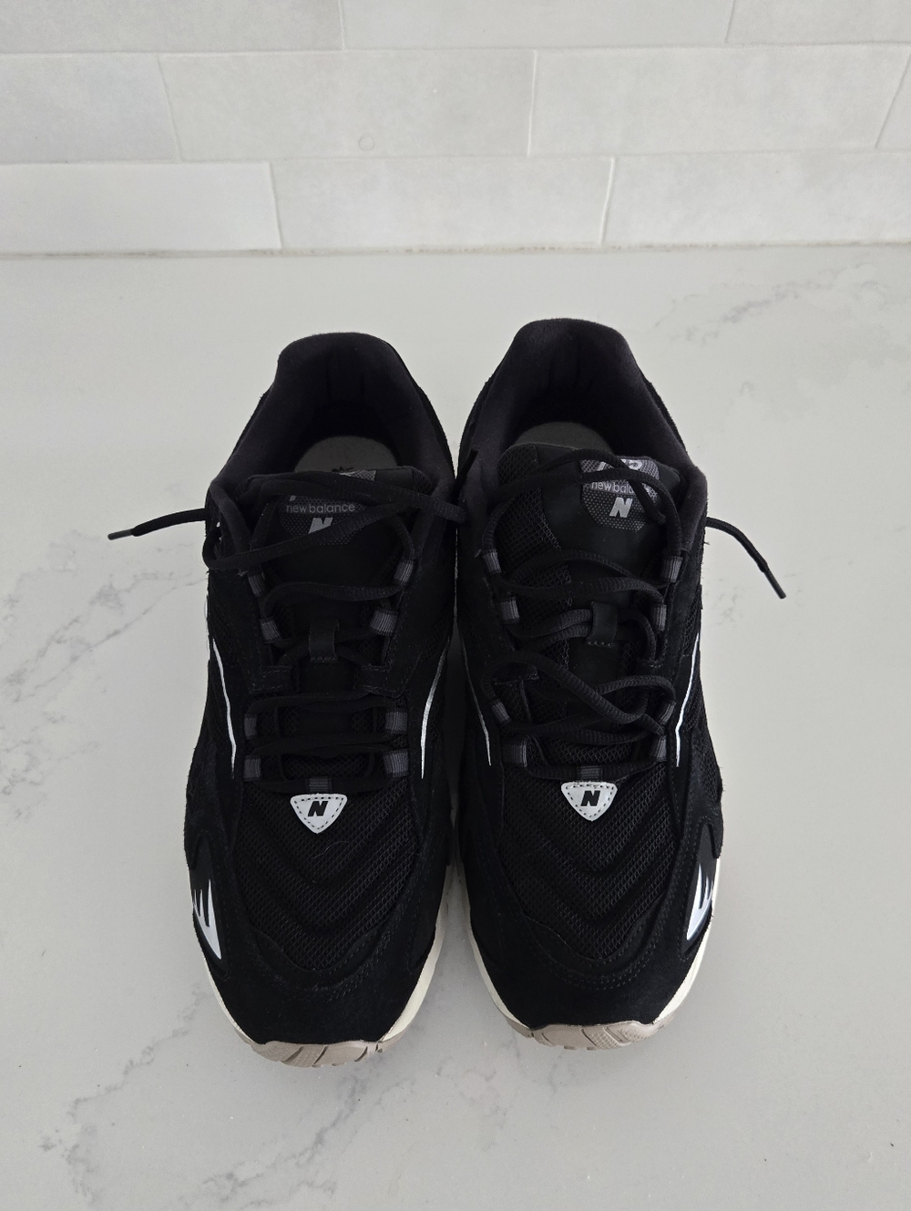EUC New Balance 725 Black Athletic Sneakers Shoes Casual Men's ML725BB Size 12 - Picture 4 of 9